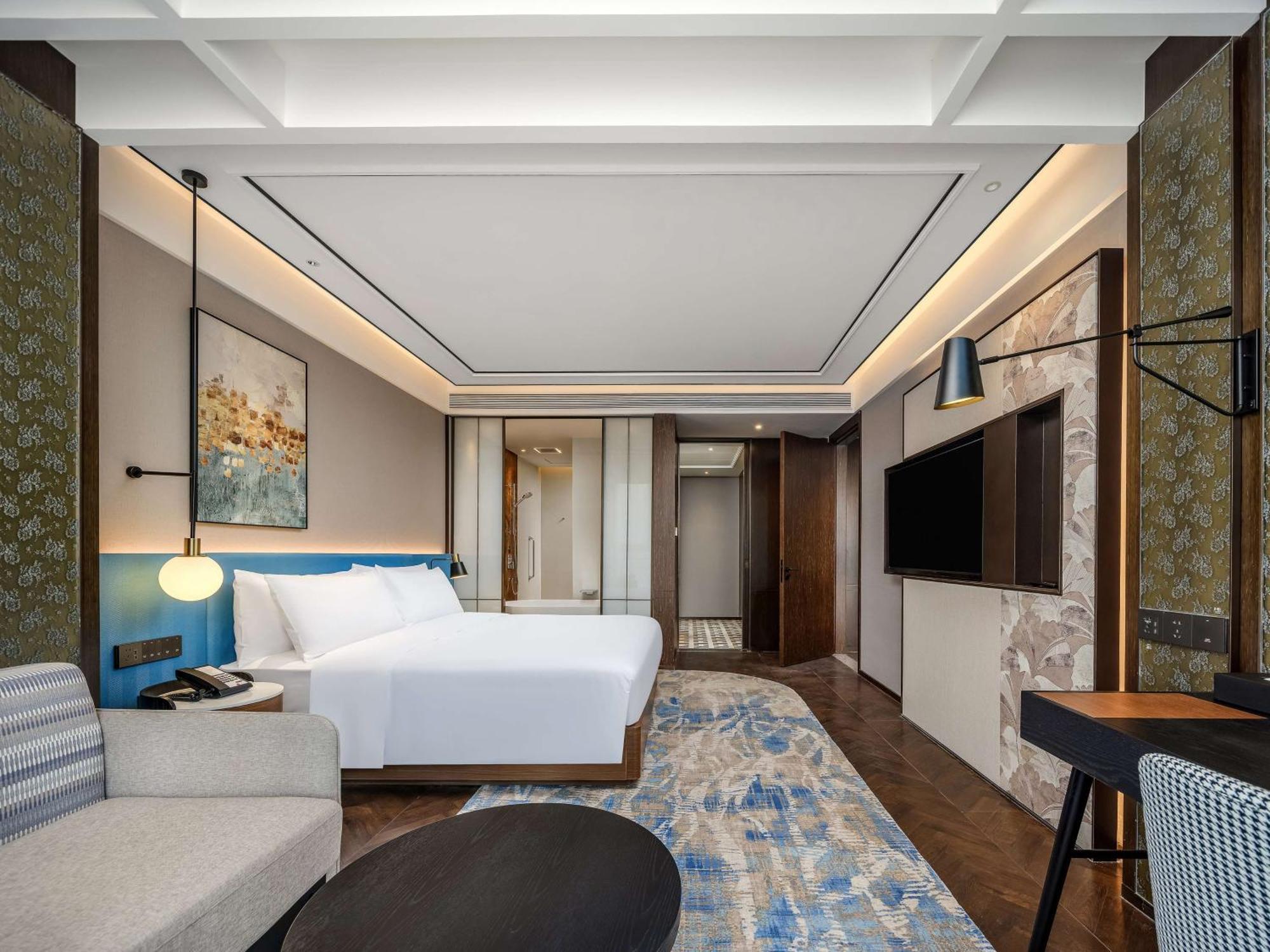 Hilton Garden Inn Beijing Guomao Exterior photo