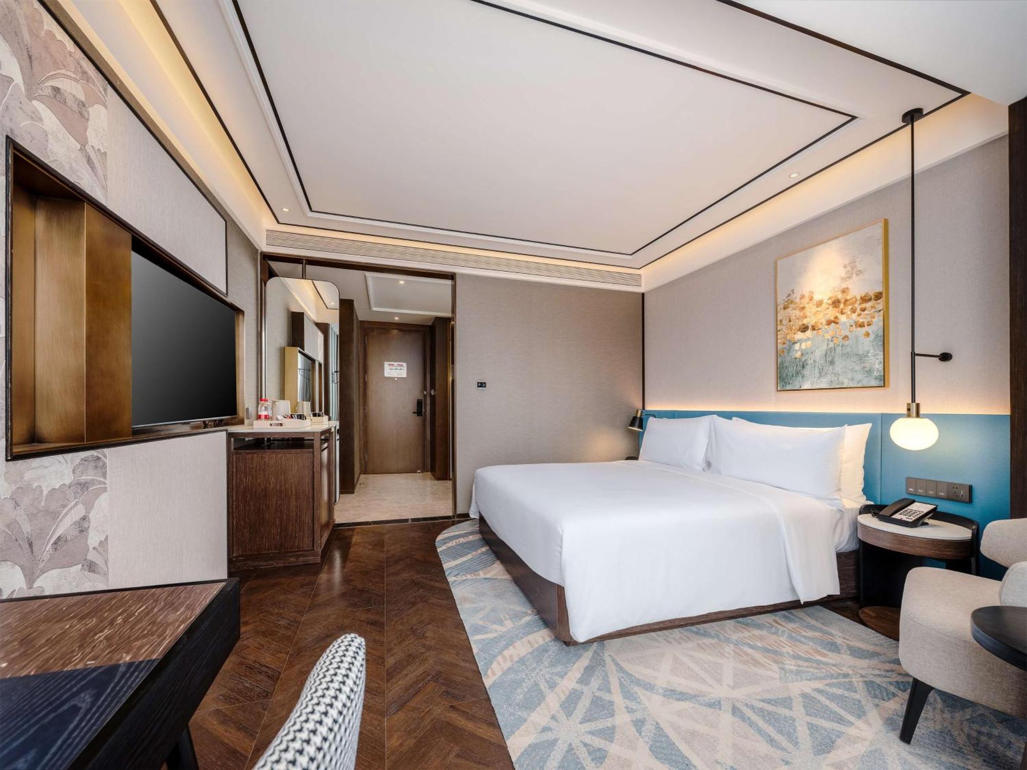Hilton Garden Inn Beijing Guomao Exterior photo