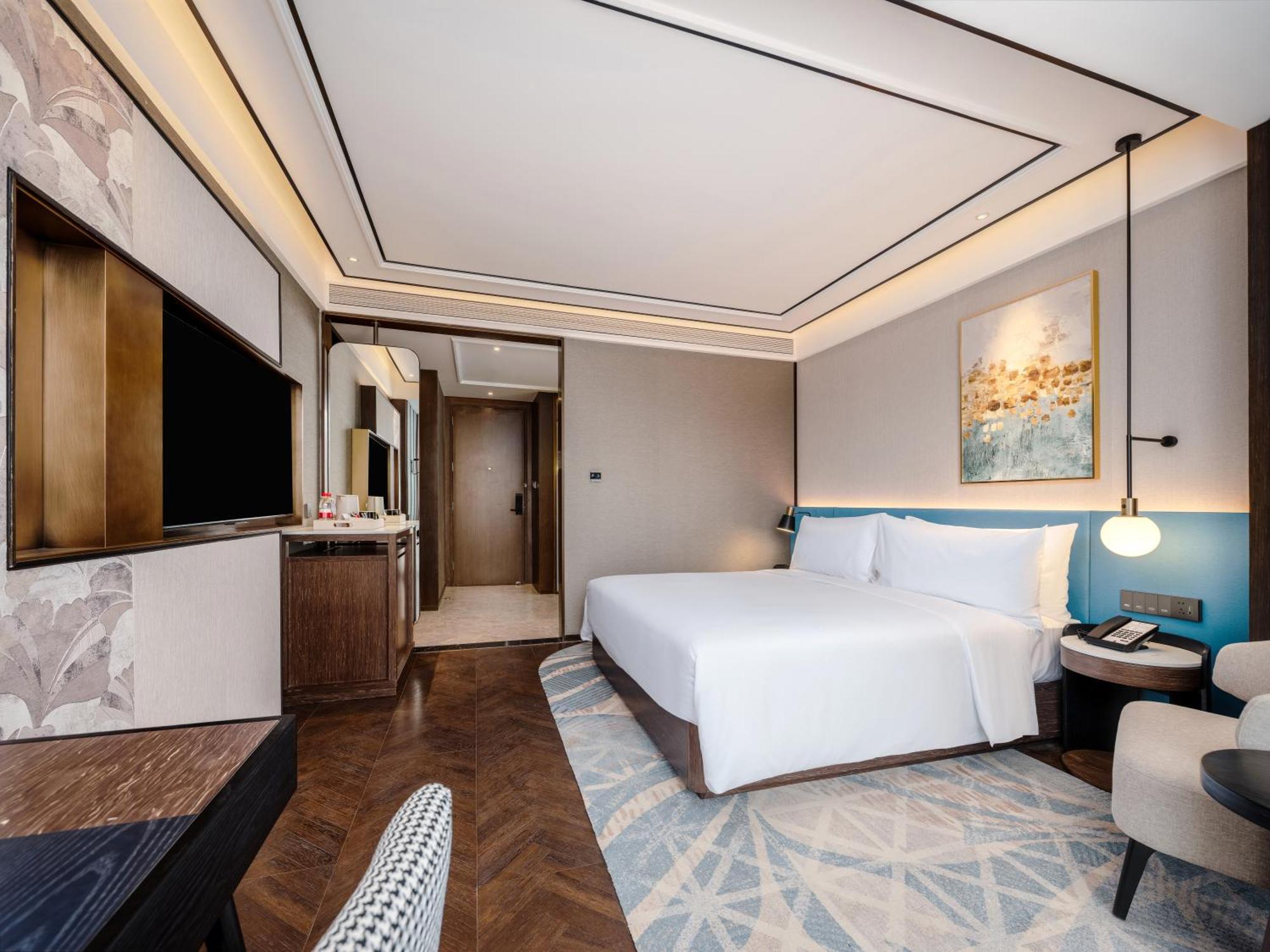 Hilton Garden Inn Beijing Guomao Exterior photo